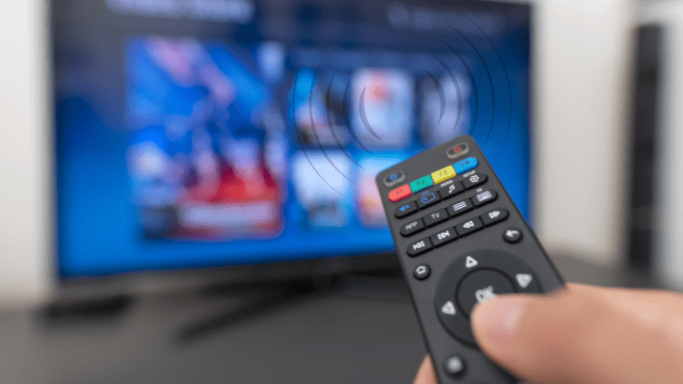 テレビのリモコン